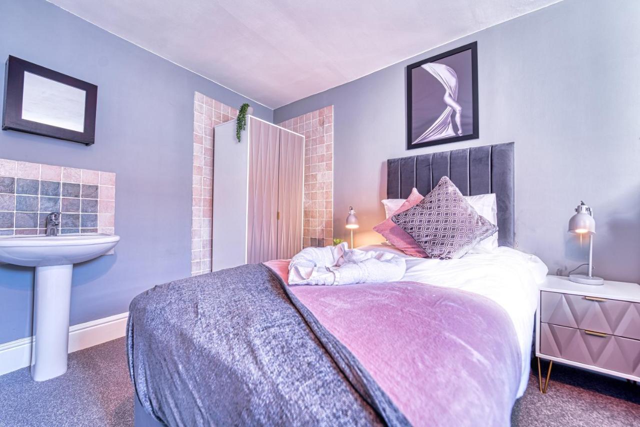 The Stylish Gem Of Bath - Football Table - Sleeps 10 ภายนอก รูปภาพ