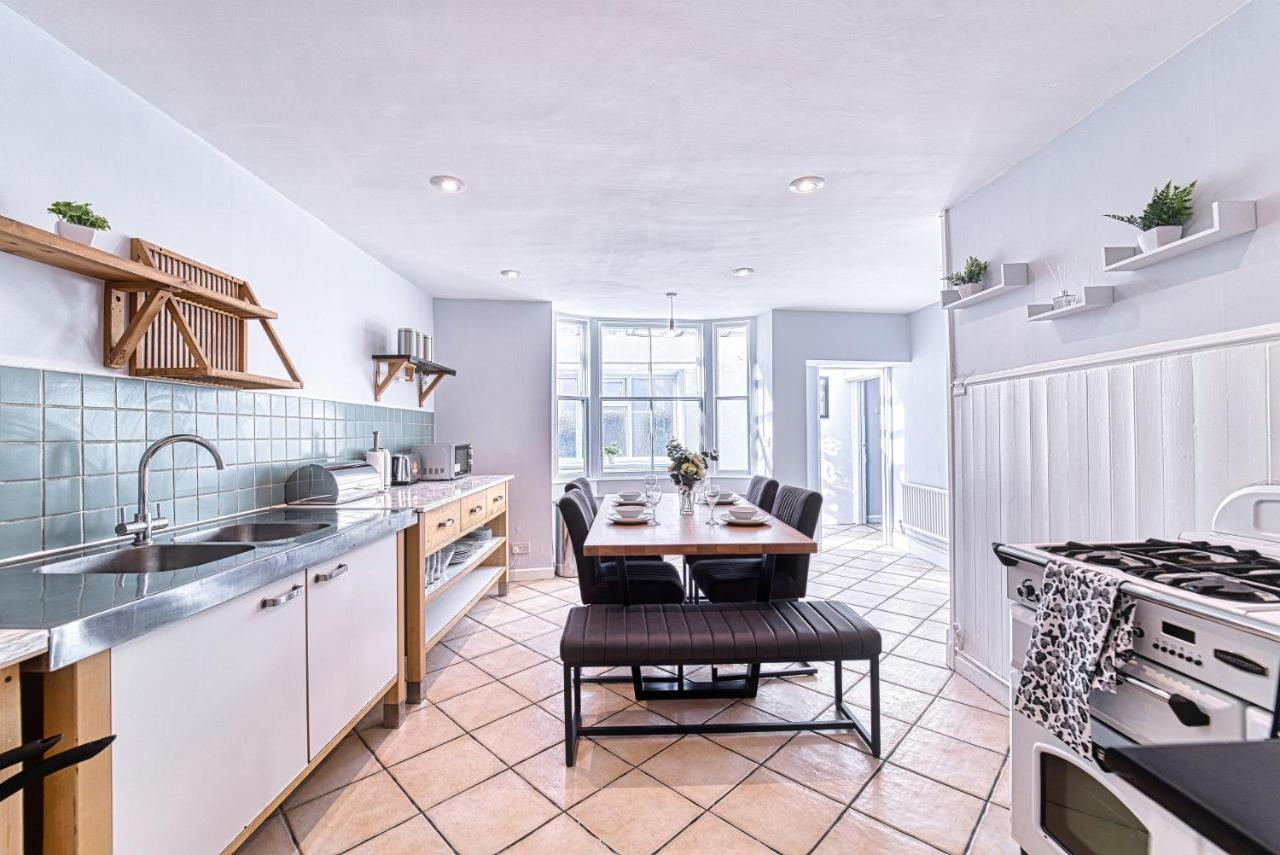 The Stylish Gem Of Bath - Football Table - Sleeps 10 ภายนอก รูปภาพ