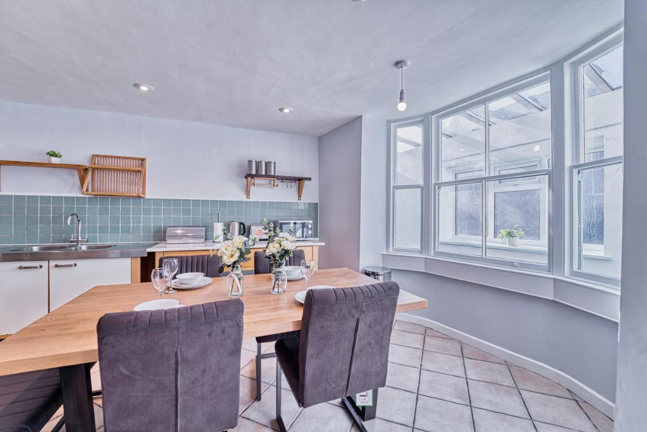 The Stylish Gem Of Bath - Football Table - Sleeps 10 ภายนอก รูปภาพ
