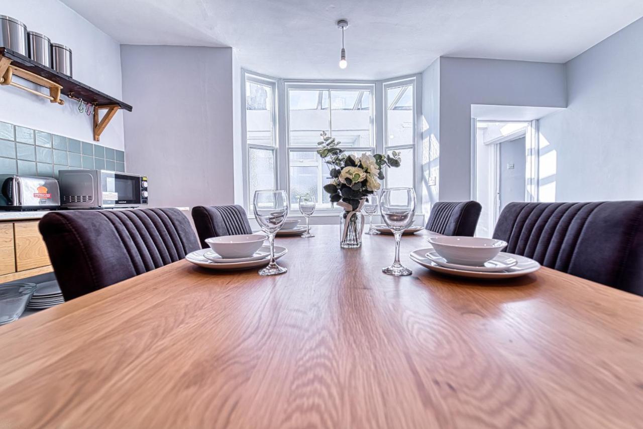 The Stylish Gem Of Bath - Football Table - Sleeps 10 ภายนอก รูปภาพ